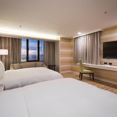 Wemeet Hotel Pingtung Eksteriør billede