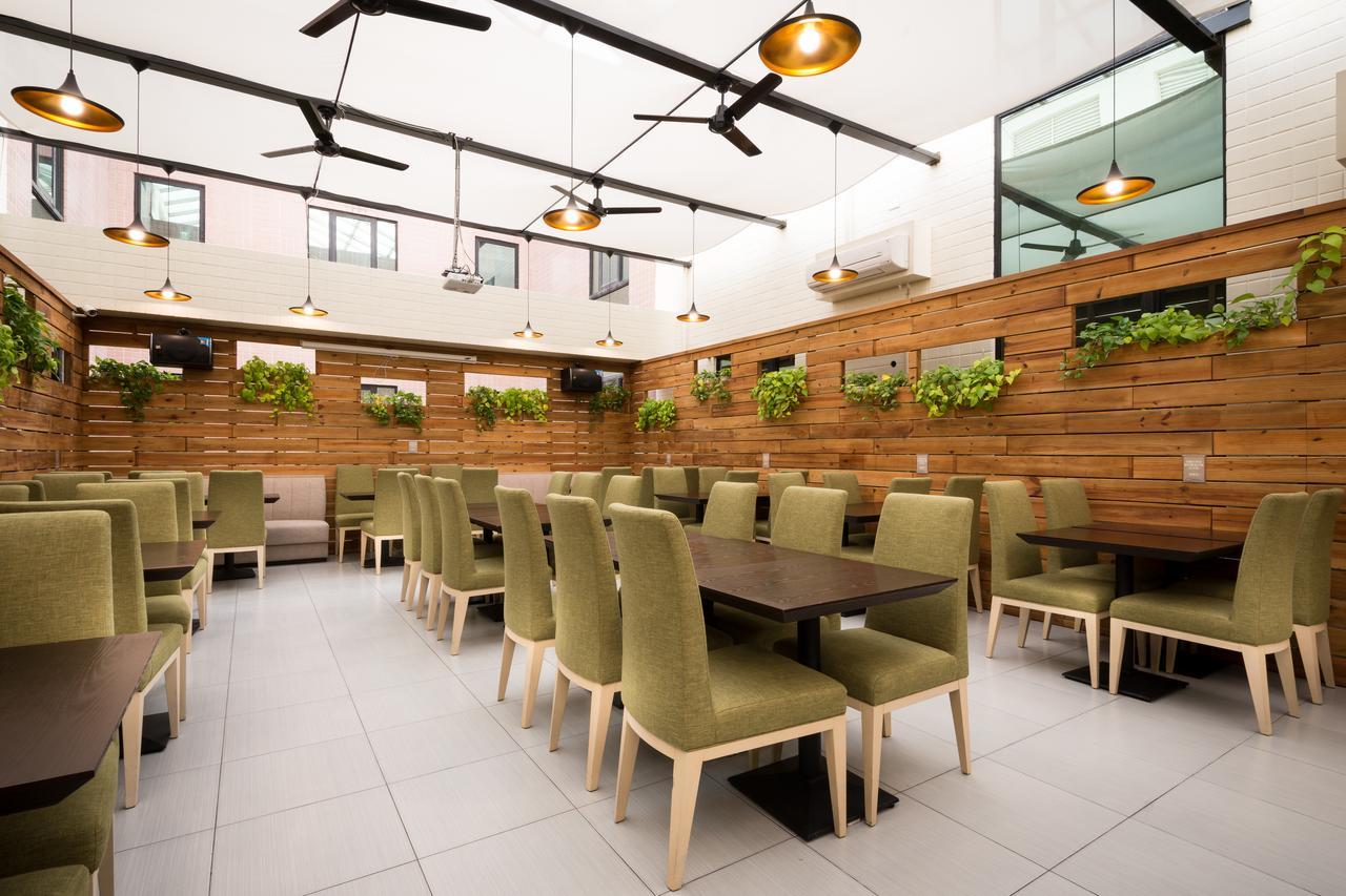 Wemeet Hotel Pingtung Eksteriør billede