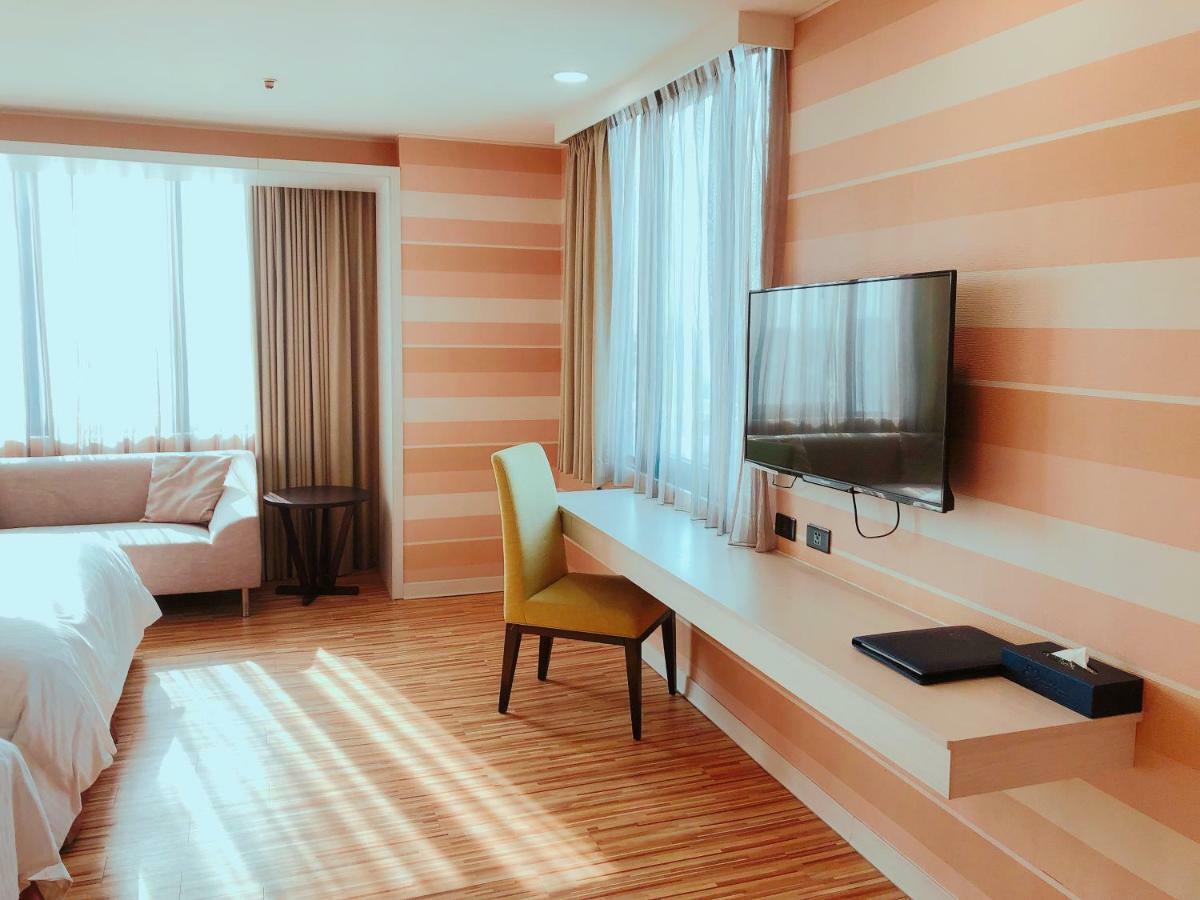 Wemeet Hotel Pingtung Eksteriør billede
