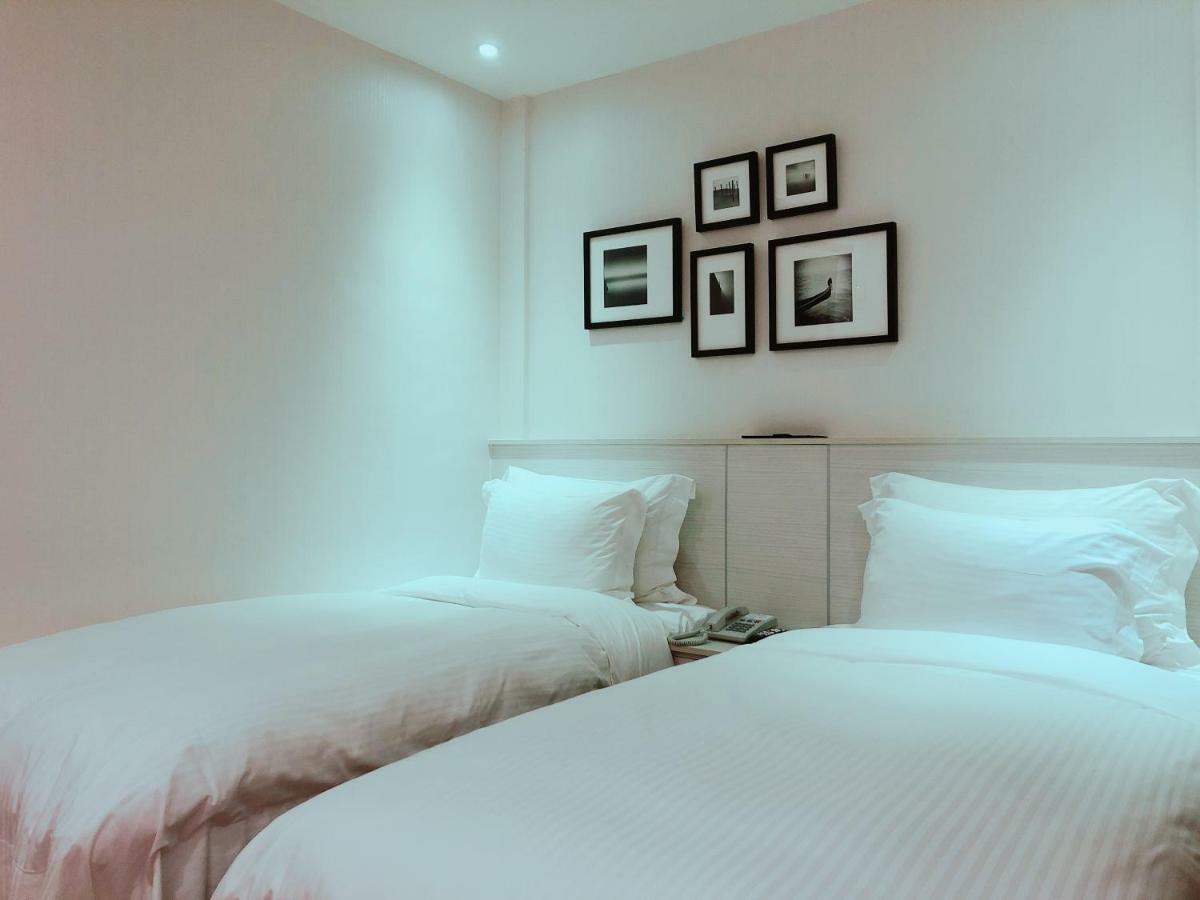 Wemeet Hotel Pingtung Eksteriør billede